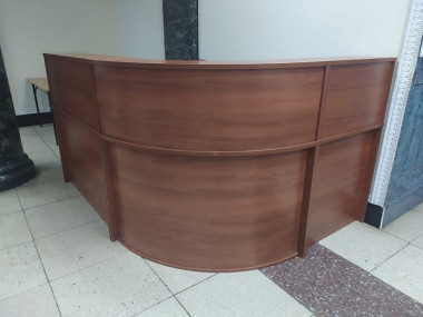 Стойка ресепшн Эдем 1600х1600х1170 ОРЕХ &mdash; Аэлита